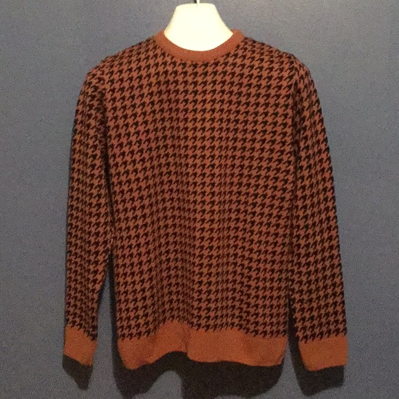 brown houndstooth sweater
